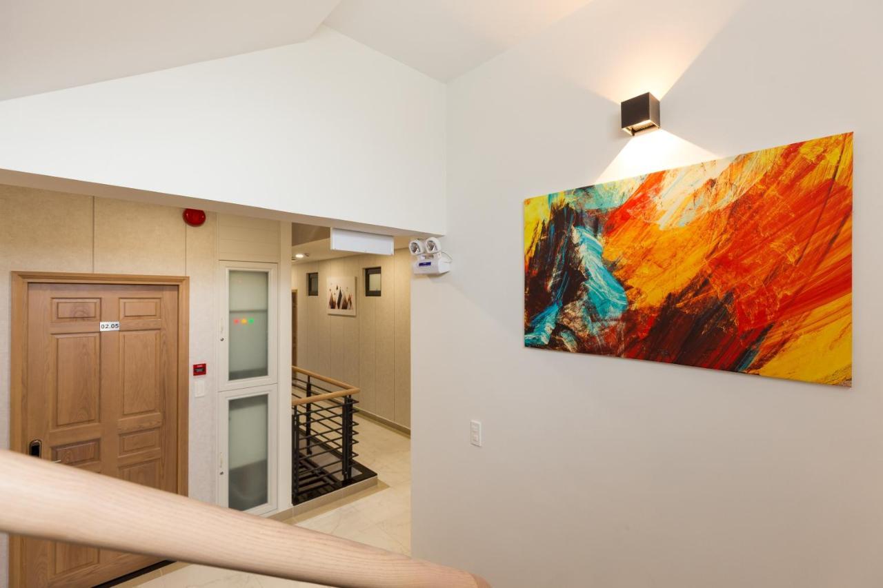 Yours Studio Airport Hotel Bandar Ho Chi Minh Luaran gambar