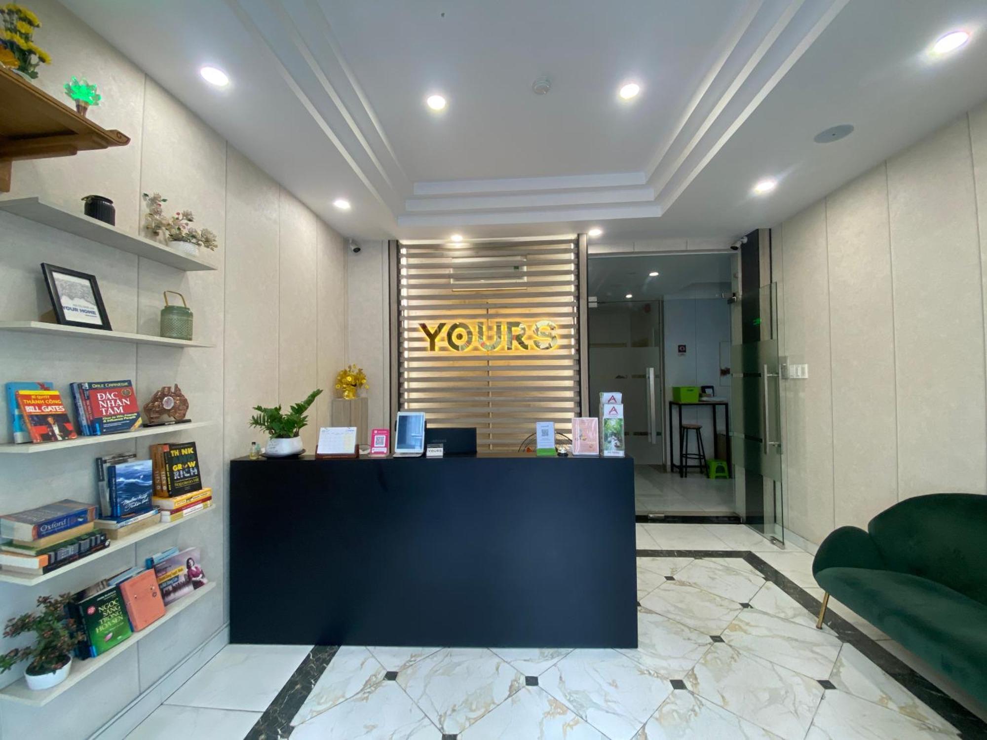 Yours Studio Airport Hotel Bandar Ho Chi Minh Luaran gambar